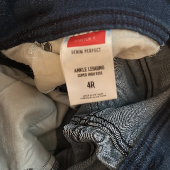 SUPER high rise stretch raw hem medium wash denim - Picture 3 of 4